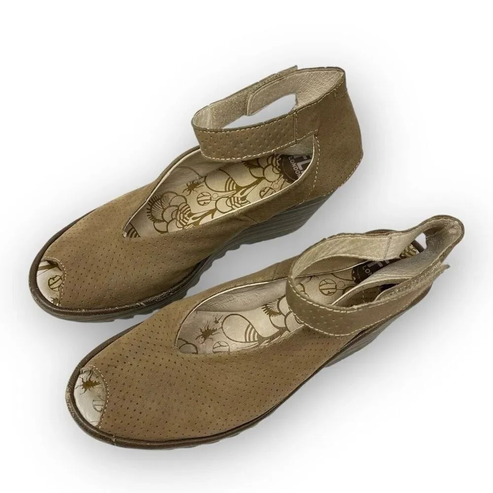 Fly London Yala Perforated Wedge Sandal Beige Women’s Size Us 9 EU 40 - Picture 2 of 11